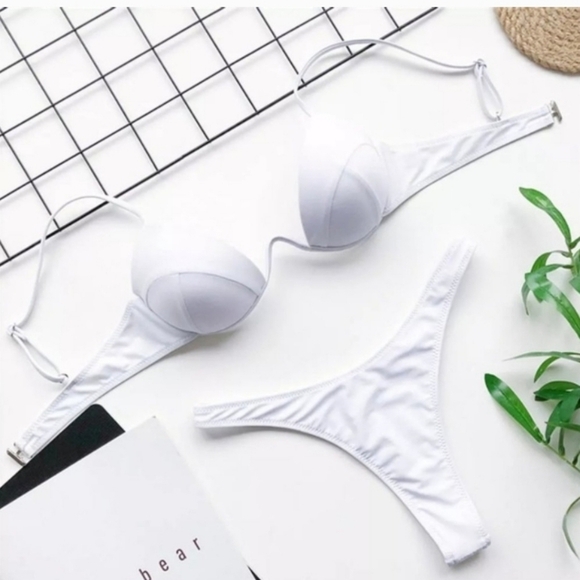 New White Underwire Bikini Set with High Cut Legs Swimsuit Size L - Picture 4 of 6